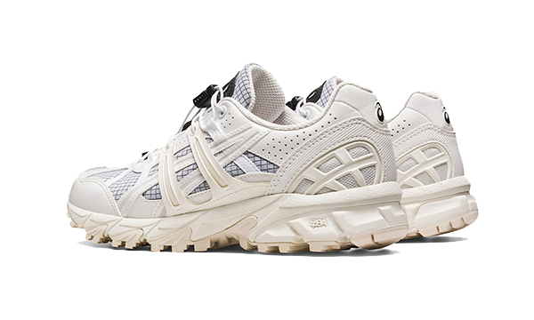 Tenisky Asics Gel 15-50 bielo-sivé, pohľad zo zadu