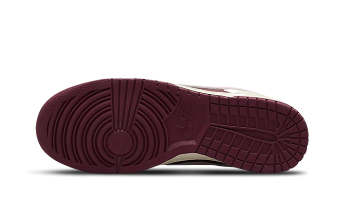 Tenisky Nike Dunk nízke krémovo-ružové, pohľad na podrážku