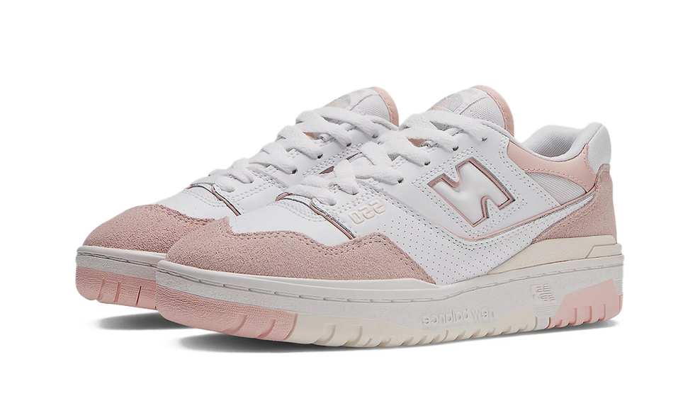 Tenisky New Balance 550 ružovo-biele, pohľad z uhla