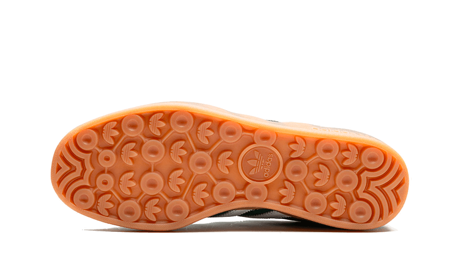 Tenisky adidas Gazelle zeleno-biele, pohľad zo spodu