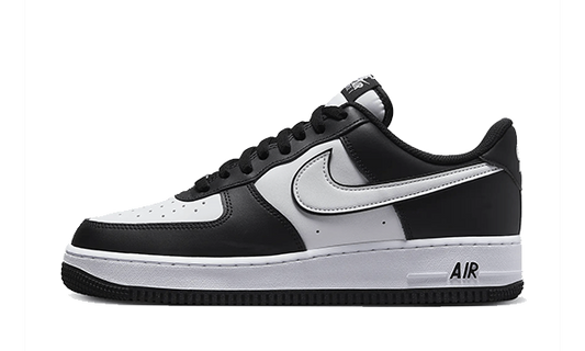 Tenisky Air Force 1 nízke čierno-biele, pohľad z boku