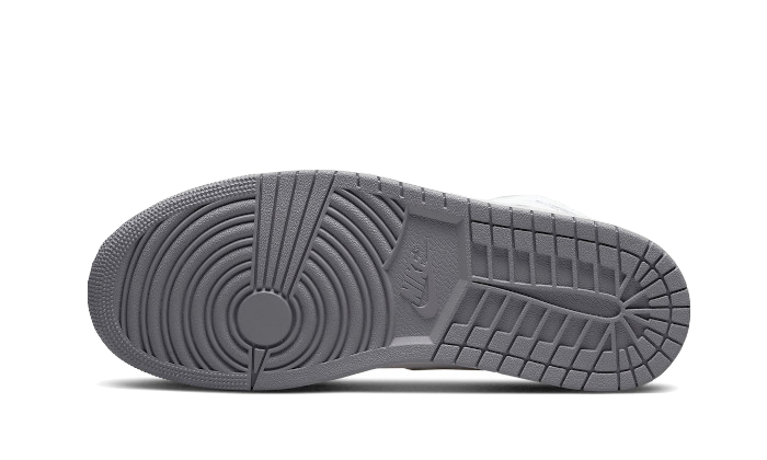 Tenisky Air Jordan 1 Mid bielo-sivé, pohľad na podrážku