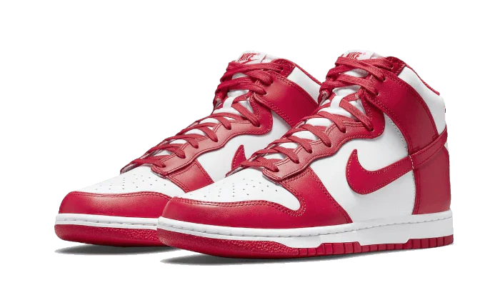 Tenisky Nike Dunk vysoké červeno-biele, pohľad z uhla