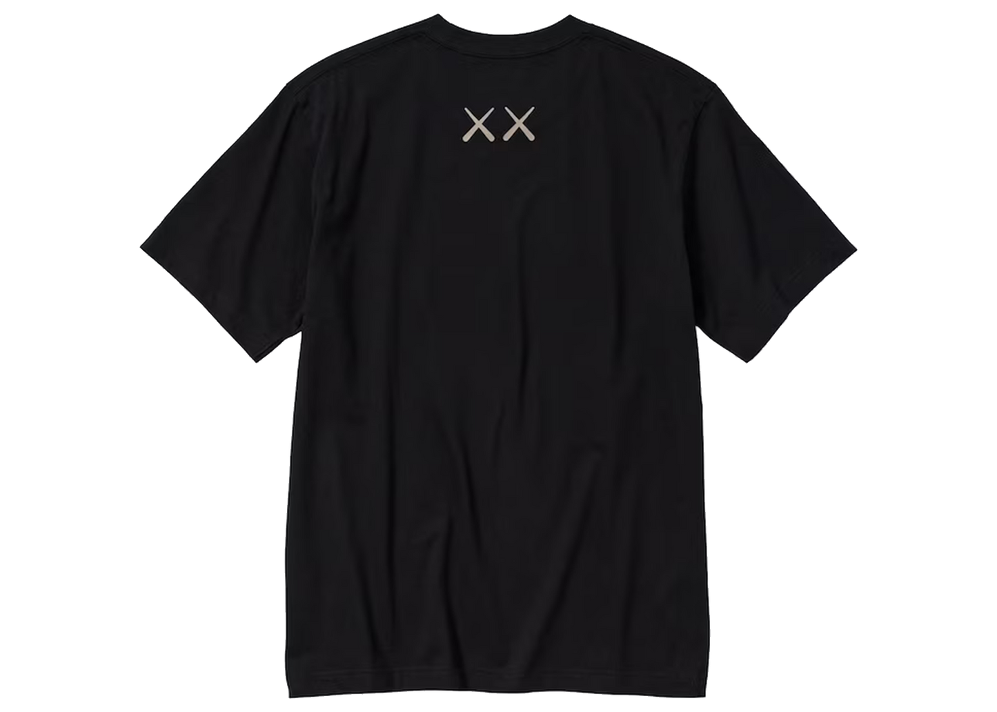 Tričko Kaws Uniqlo čierne, pohľad zo zadu