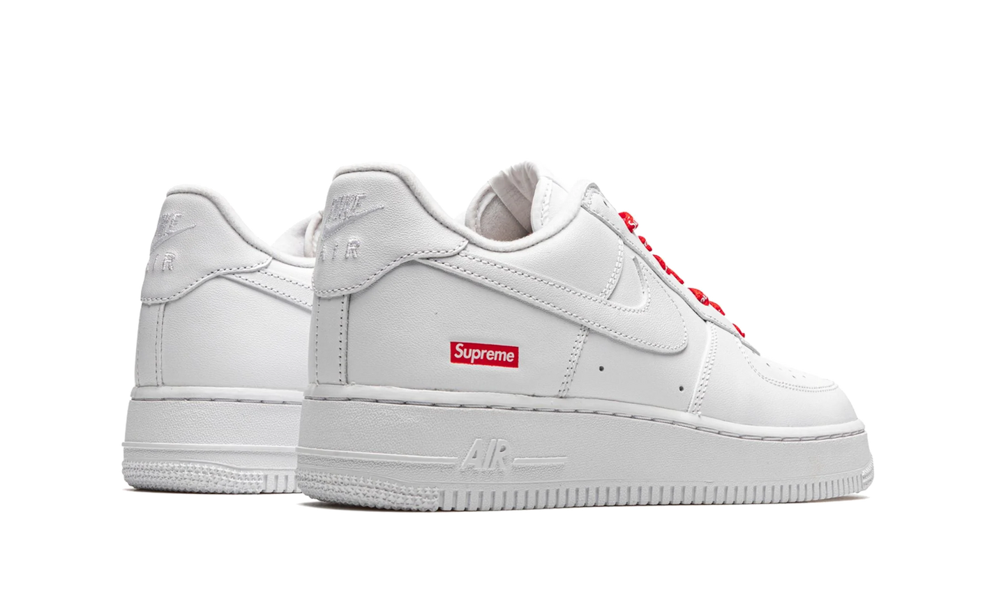 Nike Air Force 1 Low Supreme White