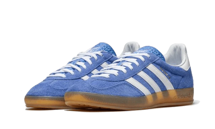 Tenisky adidas Gazelle modré, pohľad z uhla