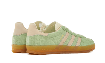 Tenisky adidas Gazelle zeleno-bežové, pohľad zo zadu