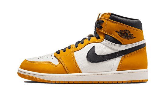 Tenisky Air Jordan 1 vysoké žlto-bielo-čierne, pohľad z boku