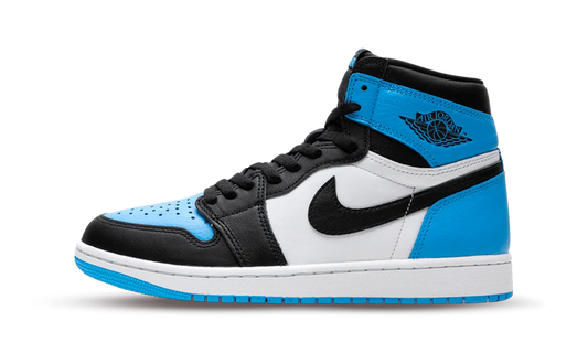 Tenisky Air Jordan 1 vysoké UNC modro-bielo-čierne, pohľad z boku