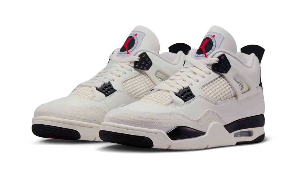 Jordan 4 Retro Flight Club, pohľad z vrchu na wing eyelets
