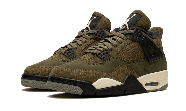 Tenisky Air Jordan 4 tmavo zelené, pohľad z uhla