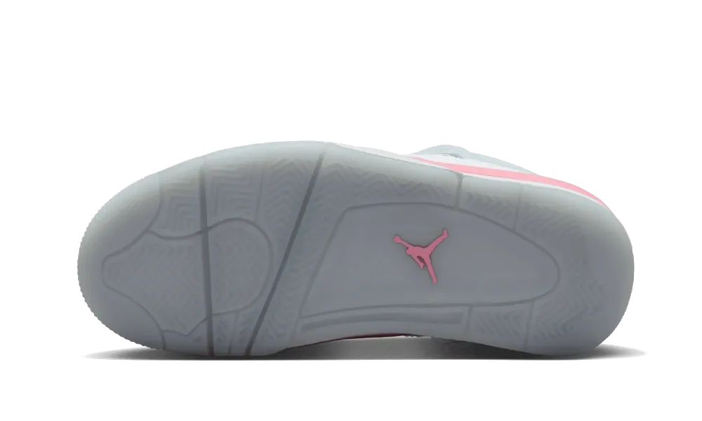 Air Jordan 4 Valentines Day podrážka IB7068-100 - detail šedej gumovej podrážky