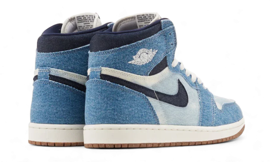 Tenisky Air Jordan 1 vysoké modro-biele z riflového materiálu, pohľad zo zadu