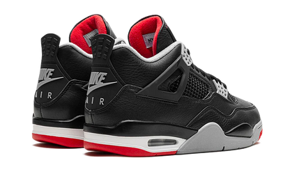 Tenisky Air Jordan 4 čierno-sivo-červené, pohľad zo zadu