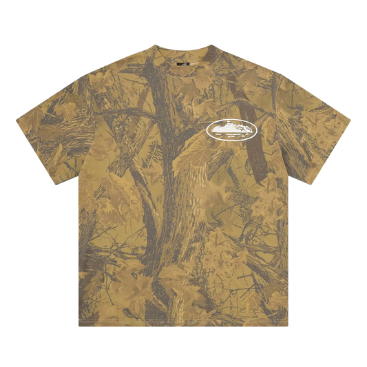 Corteiz Island Puff Print Tee forest camo s puff print logom na hrudi, pohľad spredu
