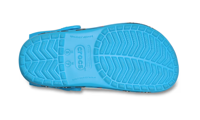 Crocs Lightning McQueen Dinoco, pohľad zhora na vetracie otvory