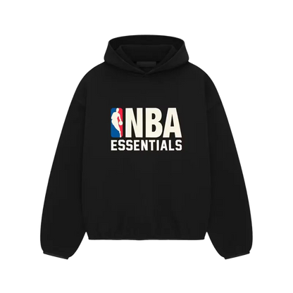 Fear of God Essentials NBA Hoodie čierna s veľkým NBA logom, pohľad spredu.