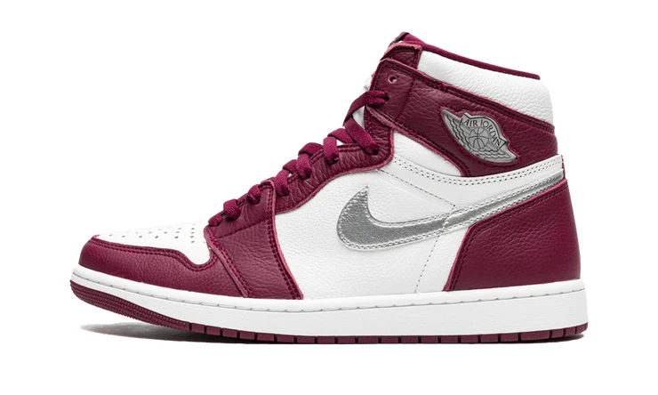 Tenisky Air Jordan 1 vysoké bordovo-biele, pohľad z boku