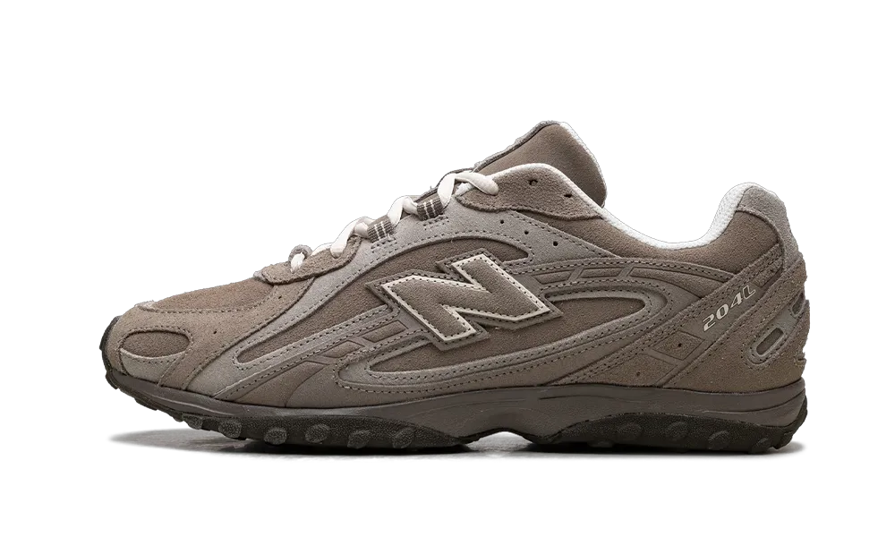 New Balance 204L Mushroom Arid Stone béžové semišové tenisky, pohľad z boku