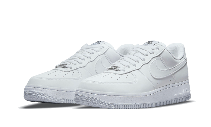 Nike Air Force 1 Low Next Nature detail predná strana biela koža swoosh