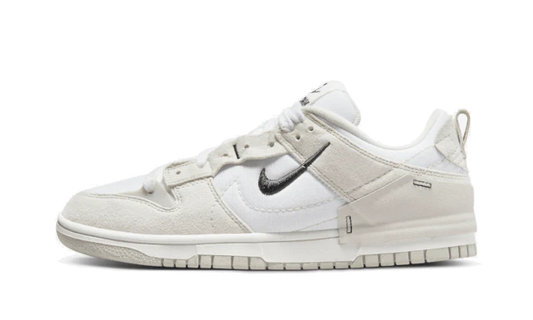 Tenisky Nike Dunk nízke bielo-bežové, pohľad z boku