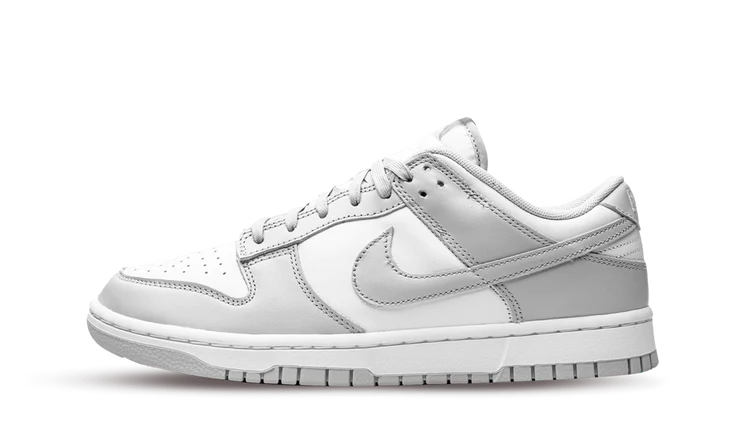 Tenisky Nike Dunk nízke sivo-biele, pohľad z boku