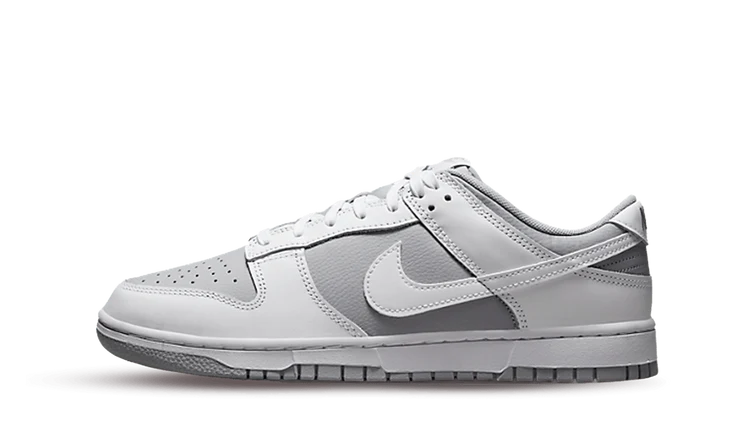 Tenisky Nike Dunk nízke bielo-sivé, pohľad z boku