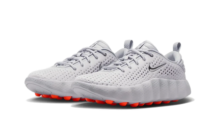 Nike Mind 002 Light Smoke Grey sivé, pohľad z vrchu na mesh konštrukciu