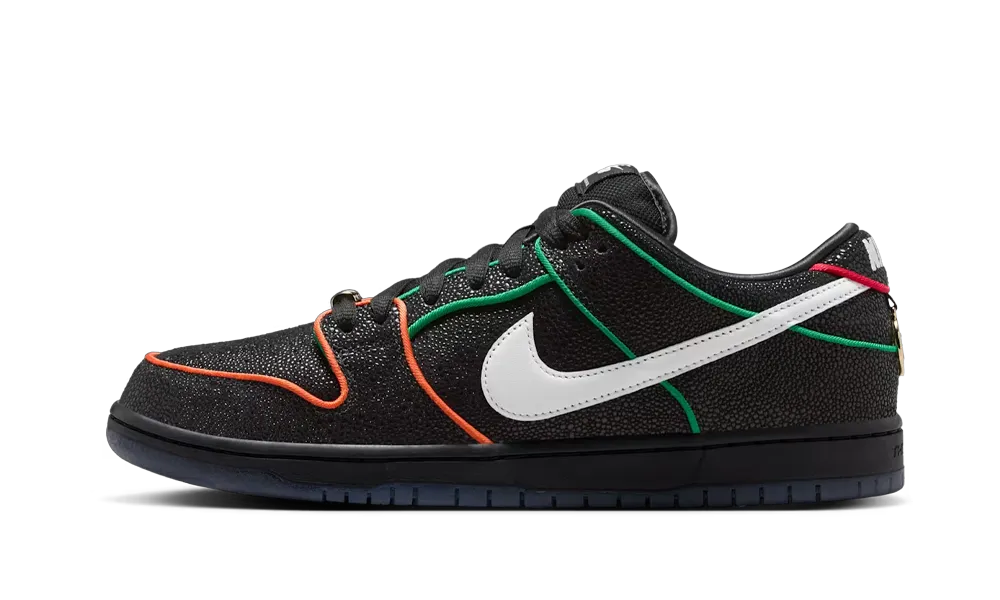 Nike SB Dunk Low Pro Bronx Girls HV1664-001 - bočný pohľad na čierne tenisky s oranžovými, zelenými a červenými detailmi
