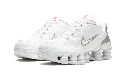 Nike Shox TL White Metallic Silver Max Orange biele, pohľad spredu na clean dizajn