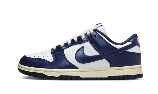 Tenisky Nike Dunk nízke modro-biele, pohľad z boku