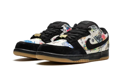 Skateboardové Tenisky Nike Dunk nízke Supreme čierne, pohľad z uhla