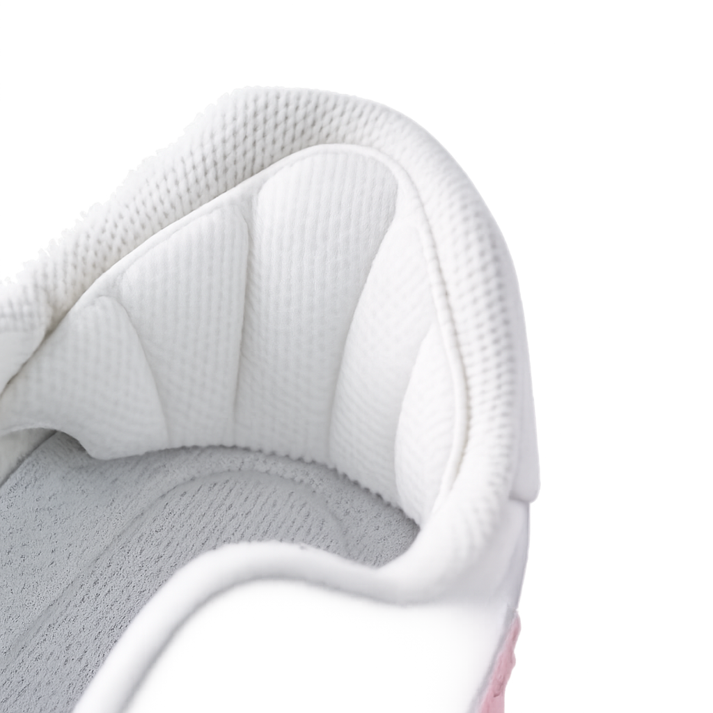 Heel pads vložky aplikované v tenisky päta
