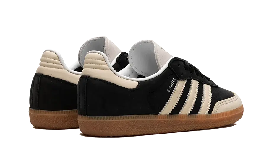 Tenisky adidas Samba čierno-biele, pohľad zo zadu