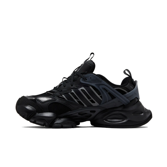 adidas XLG Runner Deluxe Black Grey čierne s chunky podrážkou, pohľad z boku