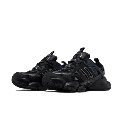 adidas XLG Runner Deluxe Black Grey, pohľad z vrchu na mesh konštrukciu