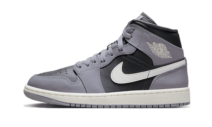 Tenisky Air Jordan 1 Mid sivo-čierno-biele, pohľad z boku