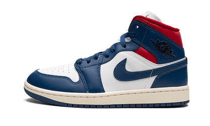 Tenisky Air Jordan 1 Mid modro-bielo-červené, pohľad z boku