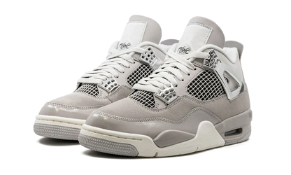 Air Jordan 4 Frozen Moments