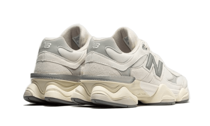 New Balance 9060 Sea Salt, pohľad zozadu na priehľadný prvok na päte