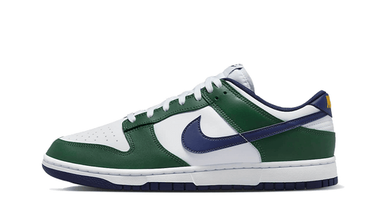 Tenisky Nike Dunk nízke zeleno-bielo-modré, pohľad z boku