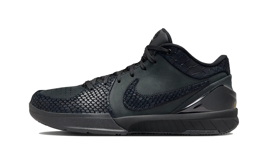 Tenisky Nike Kobe 4 čierne, pohľad z boku