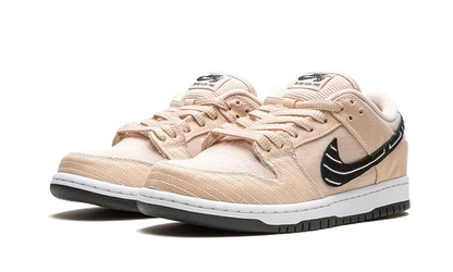 Skateboardové Tenisky Nike Dunk nízke béžovo-čierne, pohľad z uhla