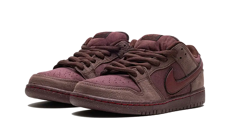 Skateboardové Tenisky Nike Dunk nízke bordové, pohľad z predu