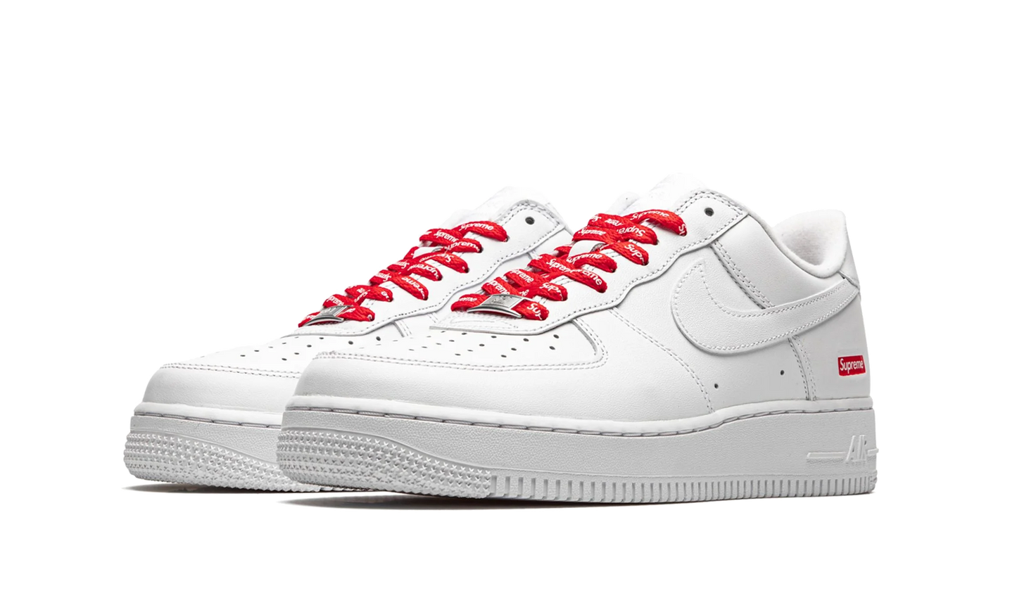Nike Air Force 1 Low Supreme White